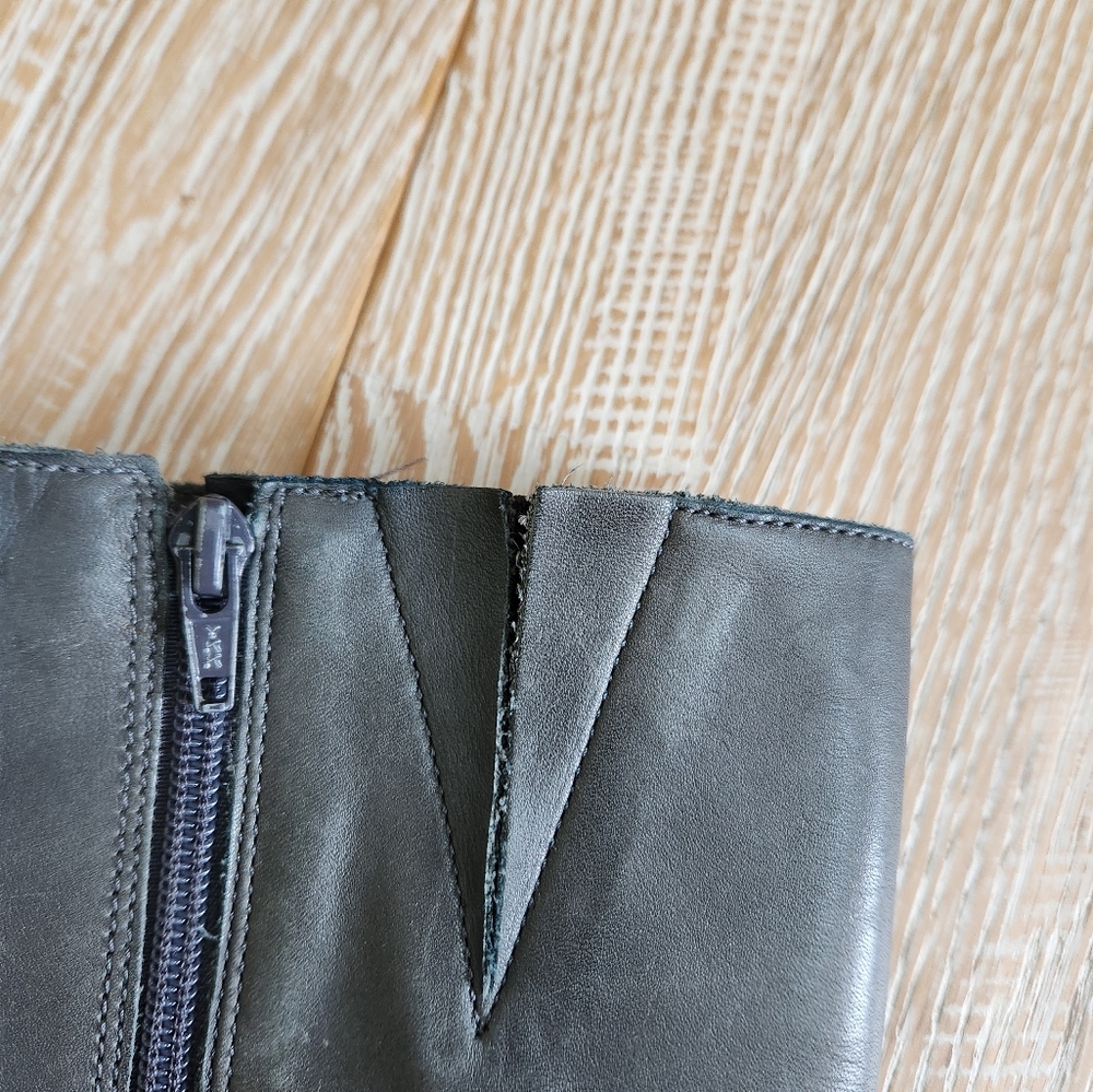 🌲 Russell and Bromley leather boots - Picture 6 of 6